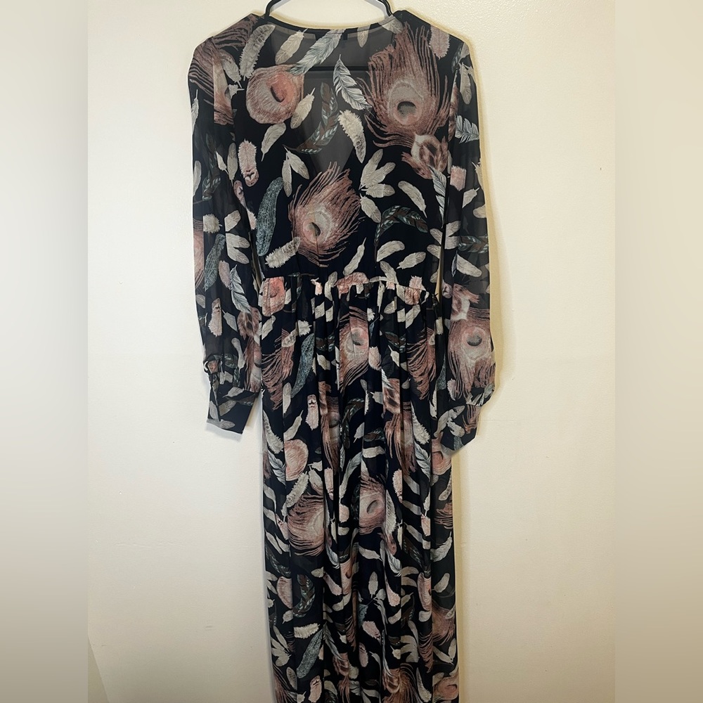 Fashionnova Deep V Floral Maxi dress - Picture 2 of 3